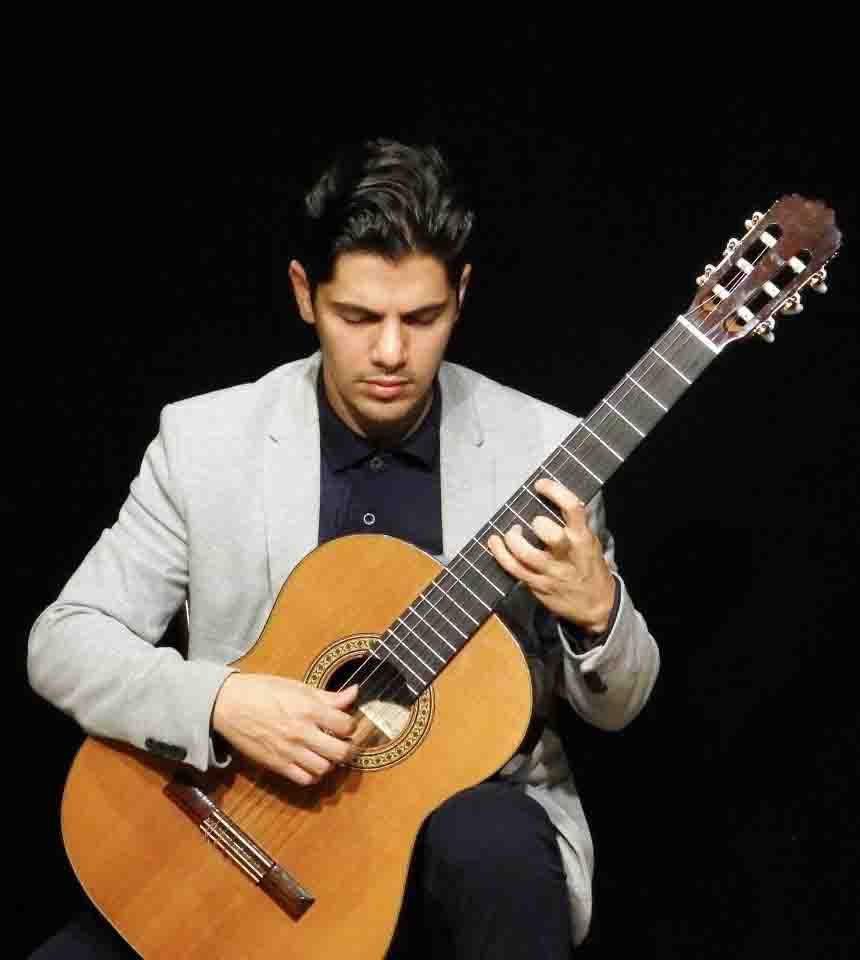 مهرداد مهرانی فر مدرس گیتار