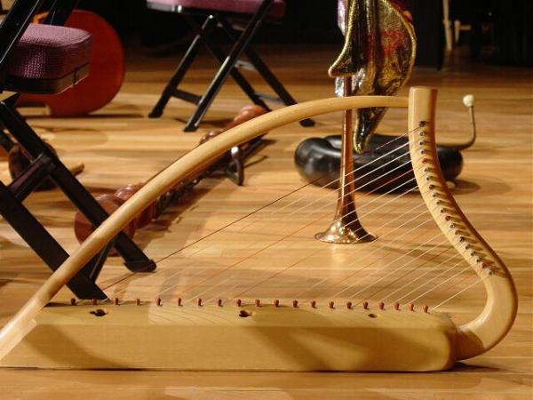 نکیسا؛ چنگ‌نواز افسانه‌ای در دربار خسرو پرویز